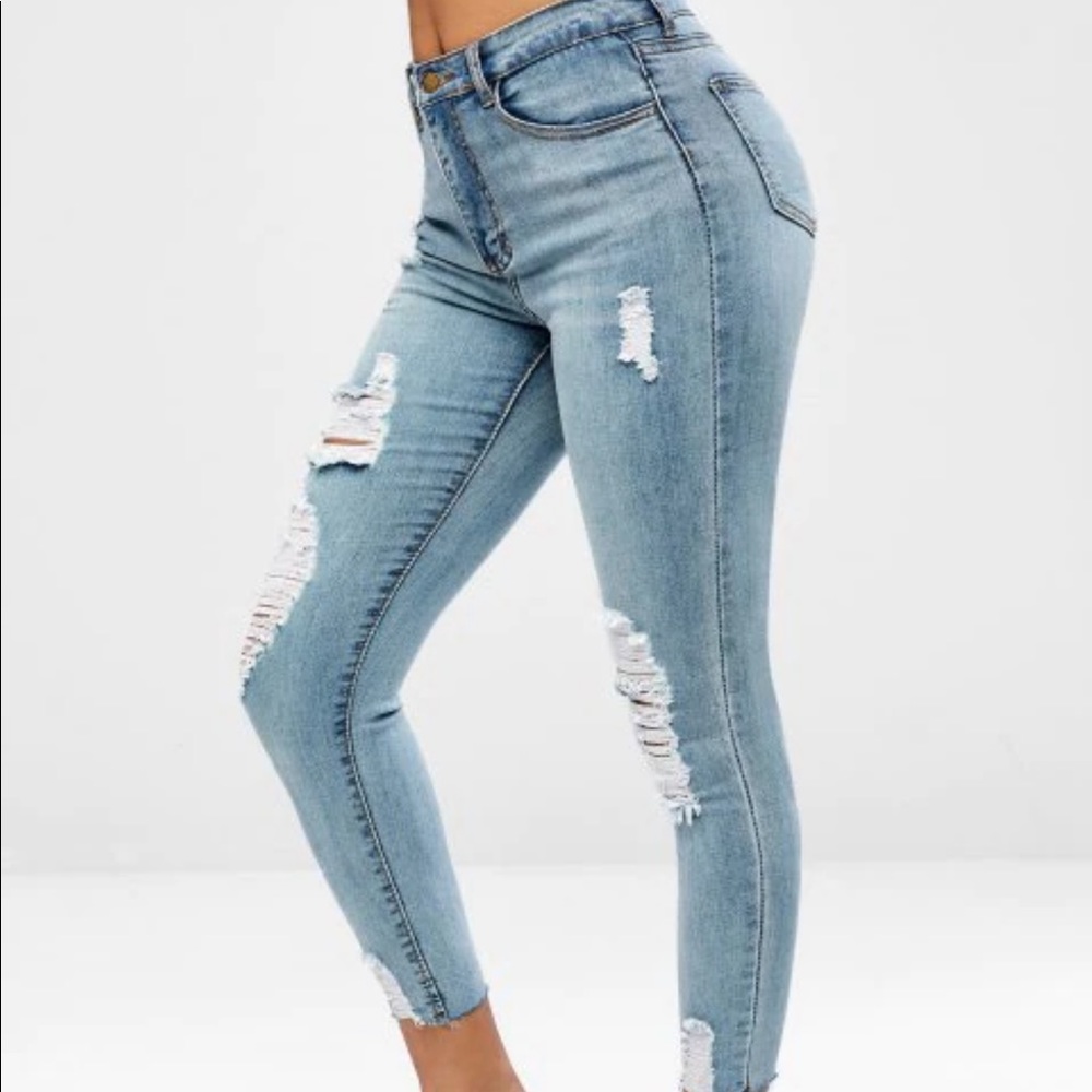 ZAFUL Ripped Raw Hem Jeans - Picture 8 of 9